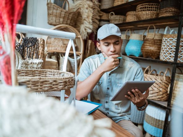 Bagaimana Cara UMKM Dapat Beradaptasi dengan Perubahan Tren Konsumen?