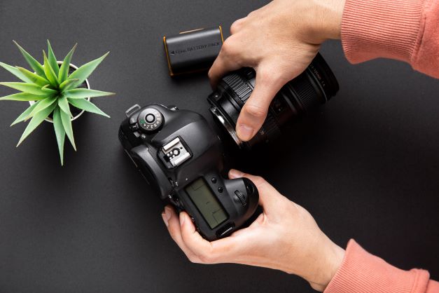 Cara Setting ISO, Aperture, dan Shutter Speed di DSLR Saat Gelap
