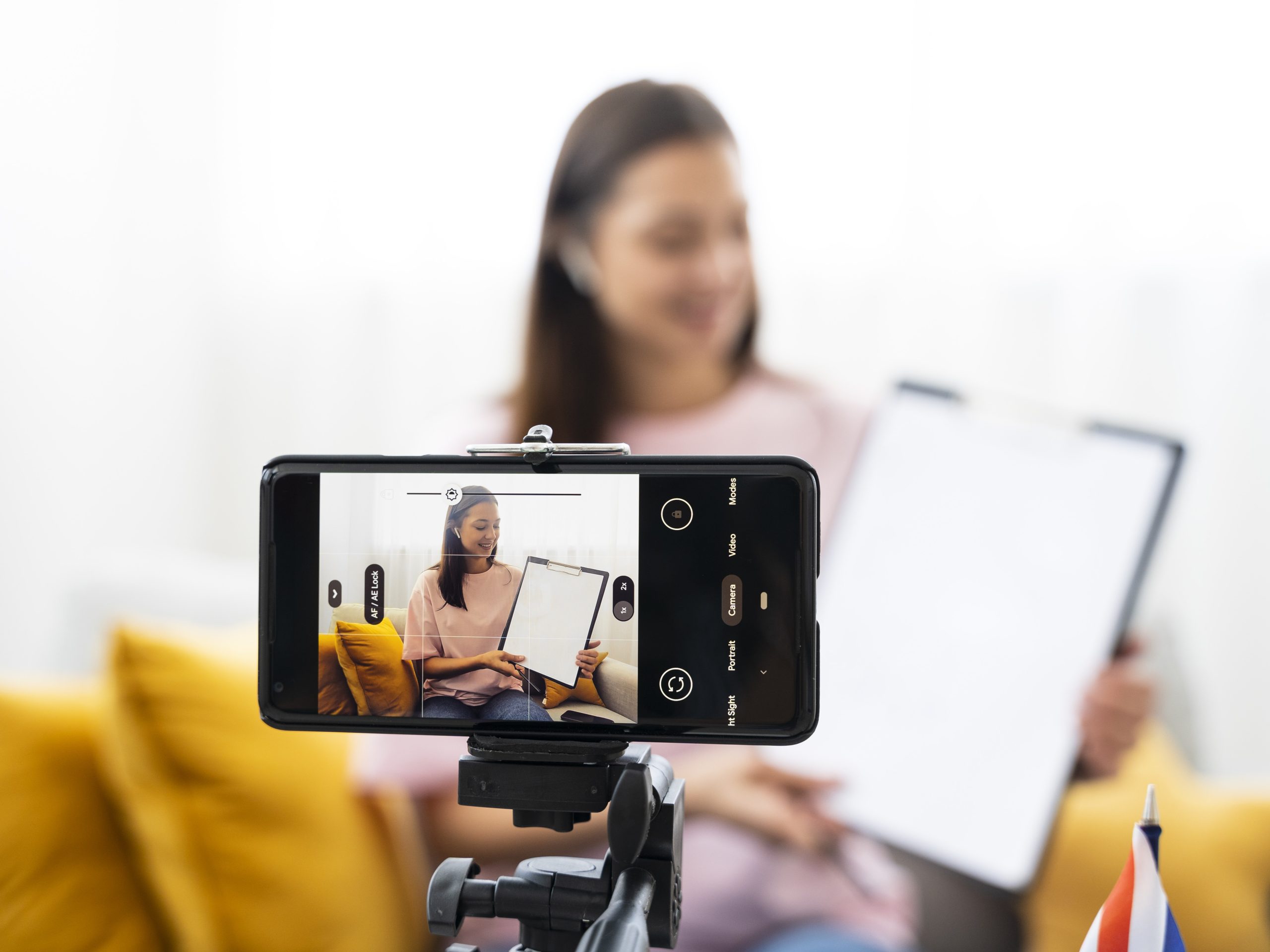 Cara Mengedit Video Vertikal untuk TikTok, Reels, dan Shorts